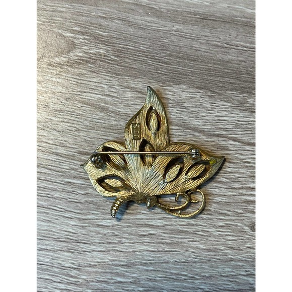 VTG Signed Golden Butterfly Brooch with Amber Color Rhinestones by J.J. - Picture 2 of 6